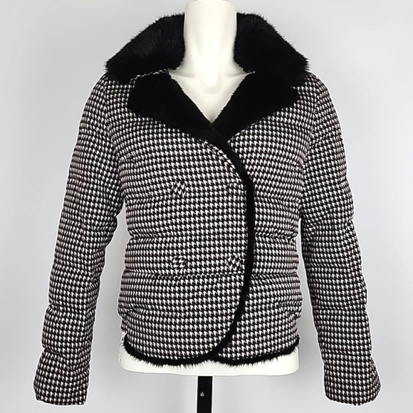 Fanlisy Down Jacket  Black White Houndstooth Button Up Faux Fur Collar Sz Small - Picture 1 of 12